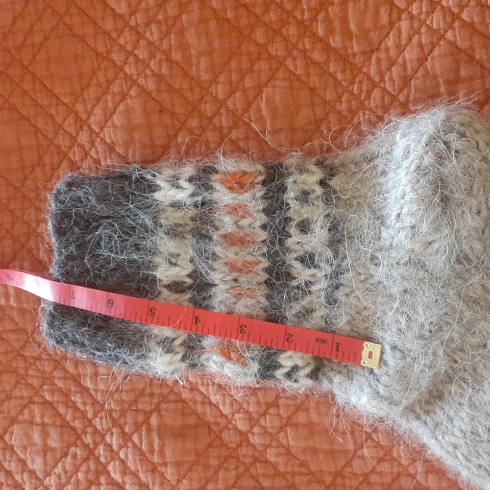 Handmade Wool Socks - Picture 5 of 8